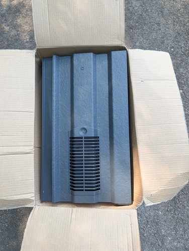 Line vent tile redland - in, 49